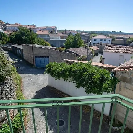 بيت للعطل Casa Do Outeiro *